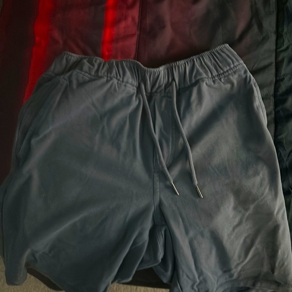 George grey shorts